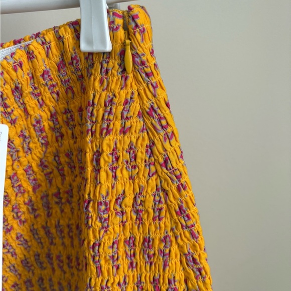 J Crew Smocked Skirt in Sunny Block Print - NWT - Size 2 - Picture 5 of 5